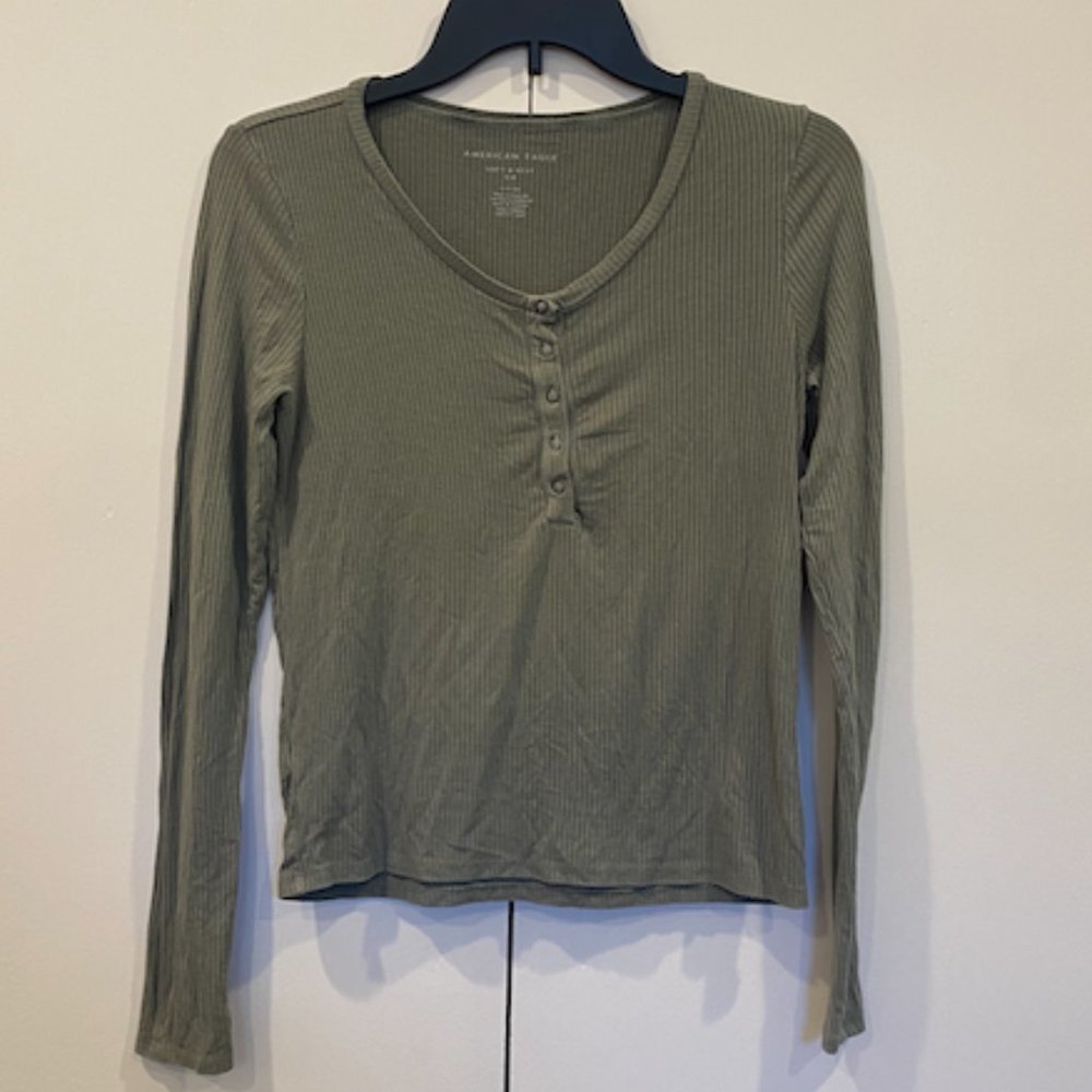 American Eagle Soft & Sexy Long Sleeve Ribbed Henley